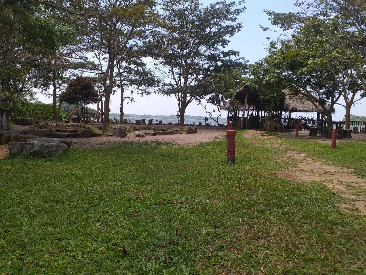 Lake Resort Bolgoda Wadduwa Exterior foto